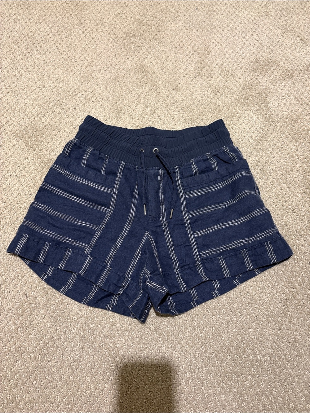 Athleta Navy Striped Women’s Pull-On Shorts